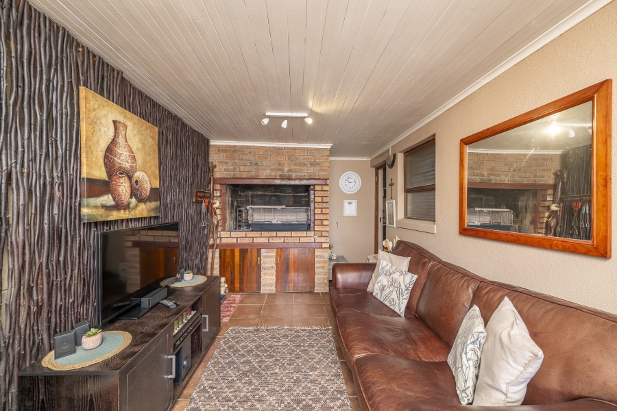 2 Bedroom Property for Sale in Bonnie Brae Western Cape